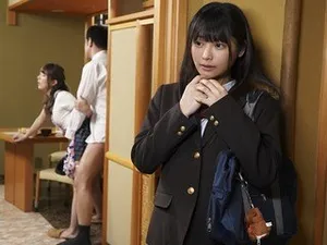 Công chúa mới lớn cướp gã chồng của mẹ