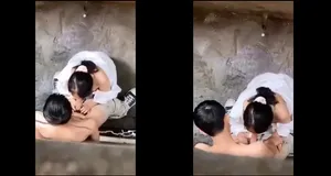 Quay lén em học sinh nữ bj cho cô bạn gái trong hẻm